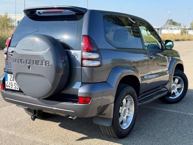 Toyota Land Cruiser NUOVA SOLO 76.000km!!! 3.0 D-4D 16V 3 porte Sol - foto 2 di 4