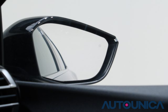 Citroen C4 PURETECH 130 S&S PLUS FARI LED NEOPATENTATI, del 2024, 24.915 km, in vendita a Brescia (BS)