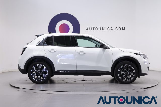 Fiat 600 HYBRID 110 CV DCT MHEV LA PRIMA AUTOMATICA - foto 4 di 4