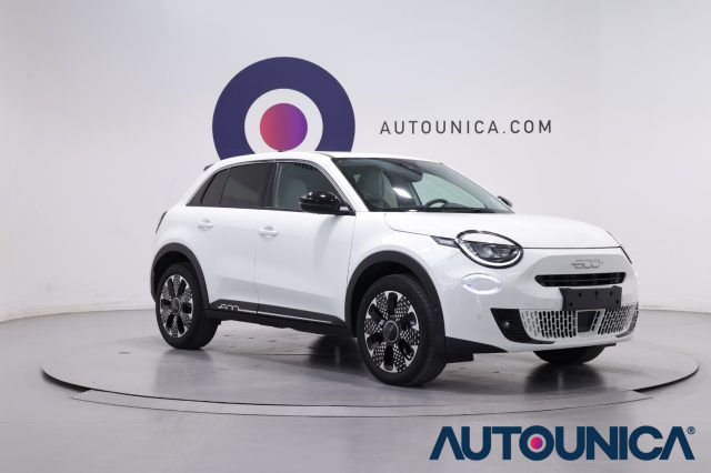 Fiat 600 HYBRID 110 CV DCT MHEV LA PRIMA AUTOMATICA - foto 3 di 4