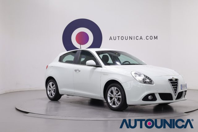 Alfa Romeo Giulietta 1.6 JTDM-2 105 CV DISTINCTIVE NEOPATENTATI - foto 3 di 4