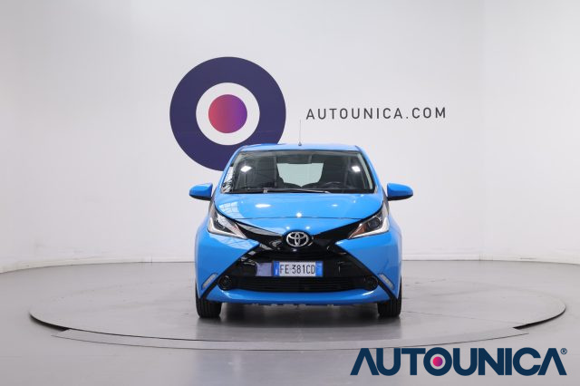 Toyota Aygo 1.0 VVT-I 69 CV 5 PORTE X-COOL NEOPATENTATI - foto 2 di 4