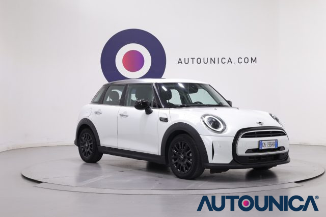 MINI Cooper 1.5 COOPER CAMDEN 5PORTE AUTOMATICA TETTO PANORAMA - foto 3 di 4