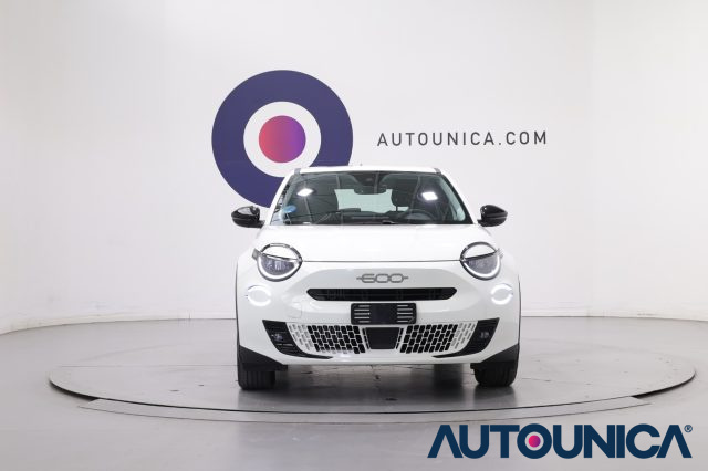 Fiat 600 HYBRID 100 CV DCT MHEV FARI LED - foto 2 di 4