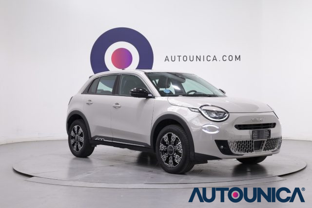 Fiat 600 HYBRID 100 CV DCT MHEV FARI LED - foto 3 di 4