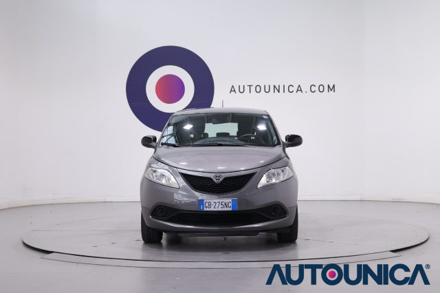 Lancia Ypsilon 1.2 69 CV 5 PORTE S&S ELEFANTINO BLU NEOPATENTATI - foto 2 di 4