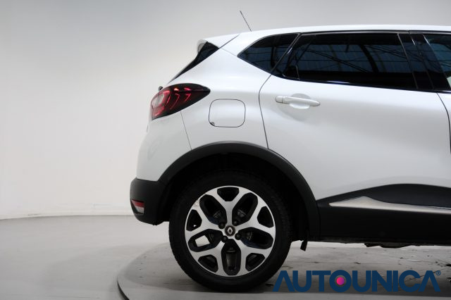 Renault Captur DCI 8V 90 CV BUSINESS NEOPATENTATI FARI LED usato a BRESCIA