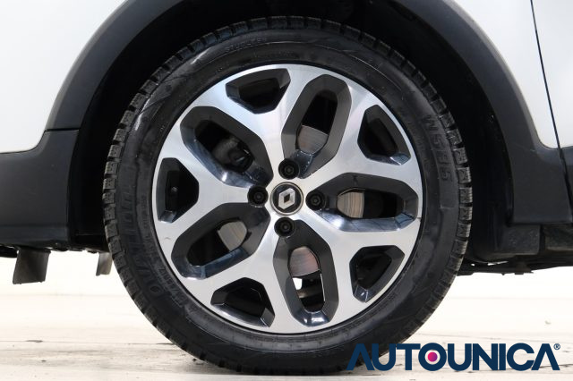 Renault Captur DCI 8V 90 CV BUSINESS NEOPATENTATI FARI LED usato a BRESCIA