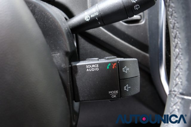 Renault Captur DCI 8V 90 CV BUSINESS NEOPATENTATI FARI LED usato a BRESCIA