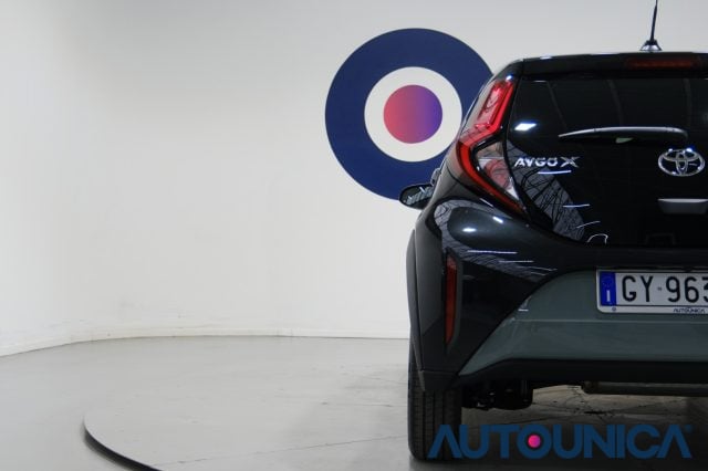 Toyota Aygo X 1.0 VVT-i 72 CV 5 PORTE TREND S-CVT NEOPATENTATI, del 2025, 254 km, in vendita a Brescia (BS)