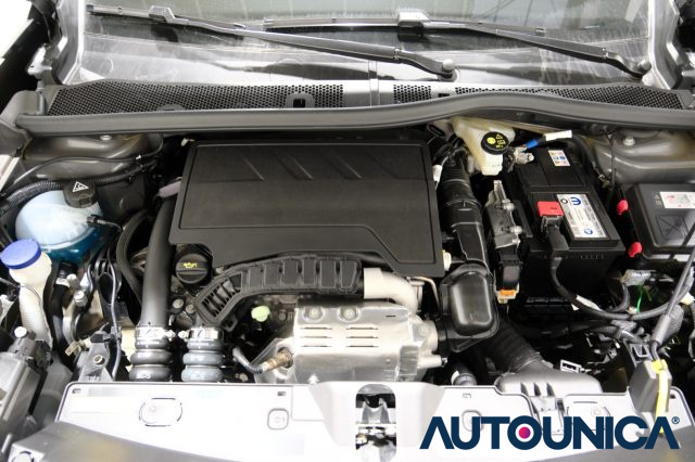 Peugeot 2008 PURETECH 100 S&S ALLURE FARI LED NEOPATENTATI, del 2025, 4 km, in vendita a Brescia (BS)