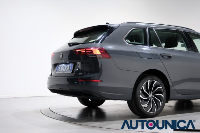 Volkswagen Golf Variant 1.0 ETSI EVO DSG LIFE FULL LED - foto 4 di 4