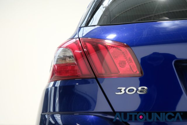 Peugeot 308 PURETECH TURBO 130 S&S EAT8 GT LINE, del 2018, 68.232 km, in vendita a Brescia (BS)