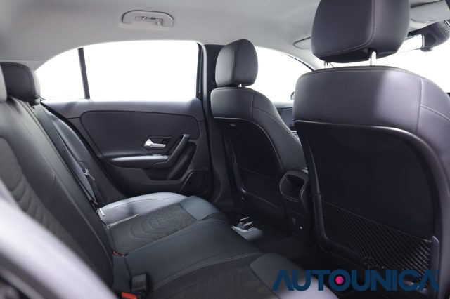 Mercedes-Benz A 180 D AUTOMATIC EXECUTIVE PACCHETTO NIGHT FARI LED usato a BRESCIA