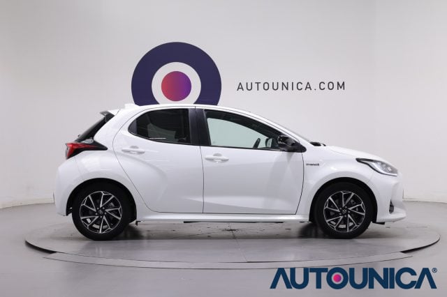Toyota Yaris 1.5 HYBRID 5 PORTE LOUNGE FARI LED TETTO PANORAMA - foto 4 di 4