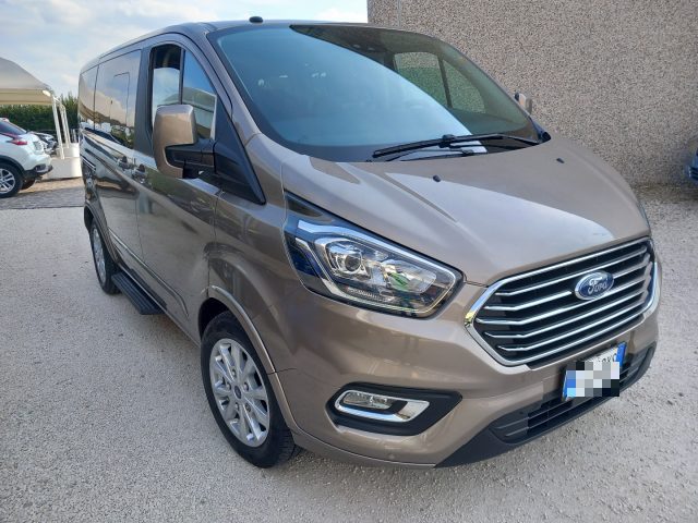 Ford Tourneo Custom 310 2.0 TDCi 130CV PC Titanium usato a VIADANA