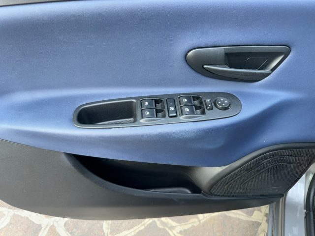 Lancia Ypsilon 1.0 FireFly 5 porte S&S Hybrid Platino usato a VIADANA