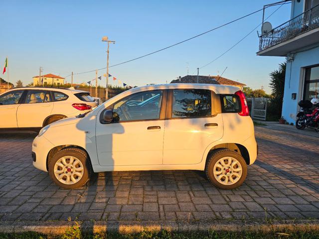 Fiat Panda 0.9 TwinAir Turbo Natural Power Easy - foto 2 di 4