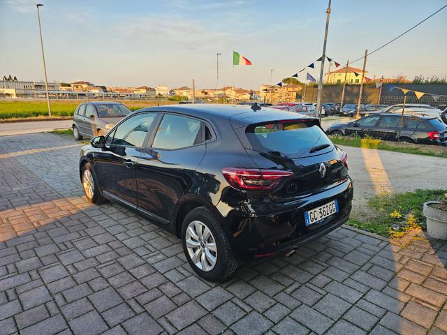 Renault Clio TCe 100 CV 5 porte Business - foto 3 di 4