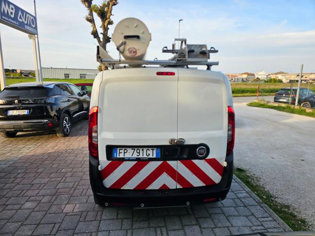 Fiat Doblo Dobl� 1.4 T-Jet Natural Power PL-TN Cargo Maxi Lam - foto 4 di 4