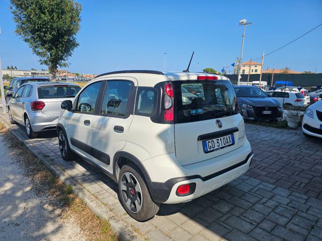Fiat Panda Cross 1.0 FireFly S&S Hybrid - foto 3 di 4