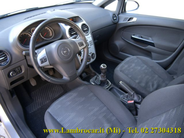 Opel Corsa 1.2 5 porte Elective 85cv - foto 3 di 4