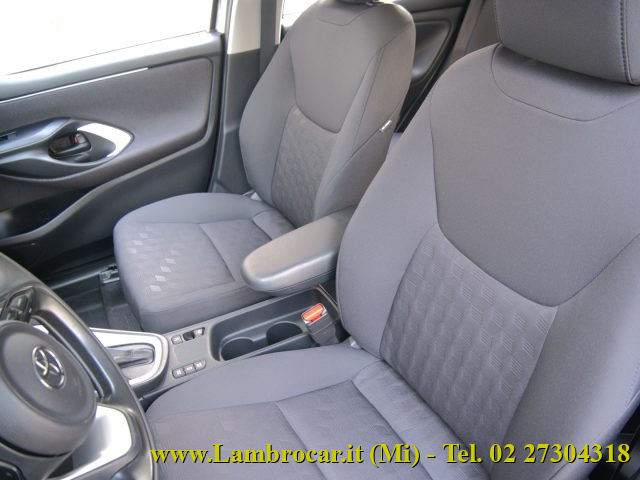 Toyota Yaris 1.5 Hybrid 5 porte Active - foto 4 di 16