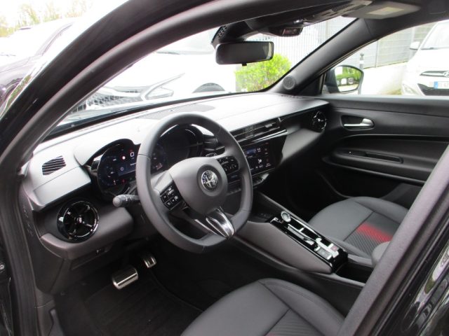 Alfa Romeo Junior 1.2 136 CV Hybrid eDCT6 Speciale, del 2025, 1 km, in vendita a Mogliano Veneto (TV)