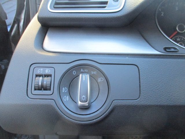 Volkswagen Passat Var. 2.0 TDI Comfortline EURO6 - SediliRisc/NAVI usato a MOGLIANO VENETO