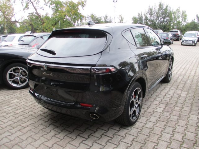 Alfa Romeo Tonale 1.3 280 CV PHEV AT6 Q4 Veloce - foto 4 di 18