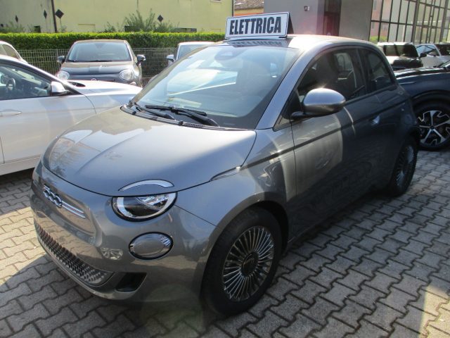 Fiat 500e Icon Berlina - Cavo Mode 3 - Carplay/Android Auto - foto 2 di 4
