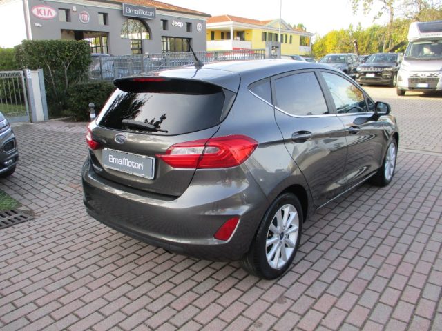 Ford Fiesta 1.1 85 CV 5p Titanium OK NEOPAT./CarPlay - foto 3 di 4