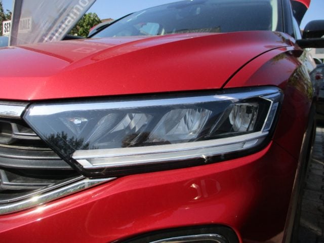Volkswagen T-Roc 1.0 TSI Life - Retrocamera - List. 33.000, in vendita a Mogliano Veneto (TV)