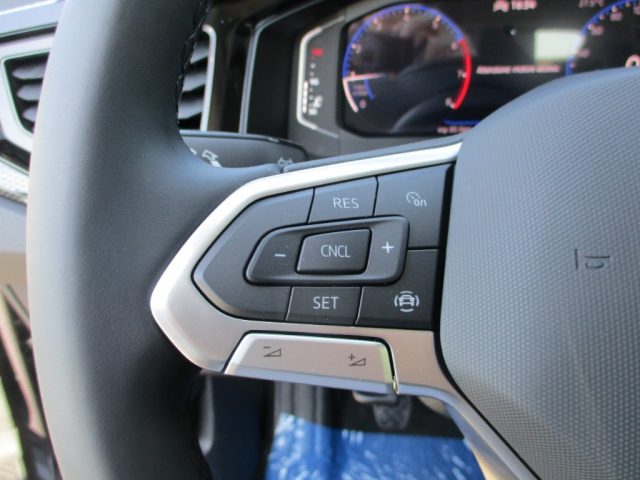 Volkswagen Polo 1.0 EVO Life - Pronta - Ok Neopat./CarPlay nuovo a MOGLIANO VENETO