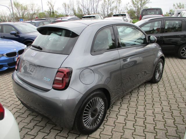 Fiat 500e CarPlay/CerchiLega/CavoMode2 - foto 4 di 4
