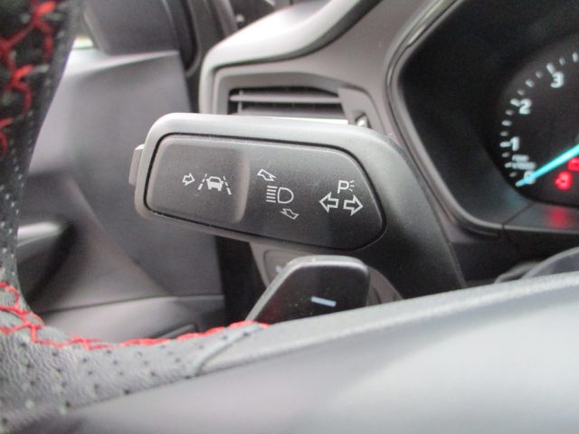 Ford Focus 1.0 EcoBoost Hybrid Auto 125Cv SW ST-Line, del 2023, 69.700 km, in vendita a Mogliano Veneto (TV)