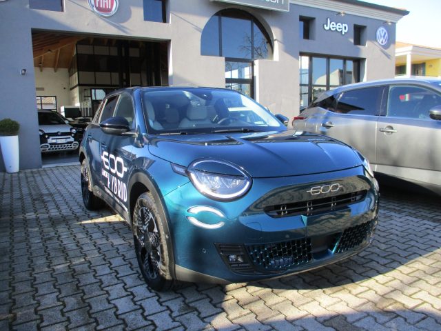 Fiat 600 Hybrid DCT MHEV LaPrima - FULL OPTIONAL - foto 3 di 4