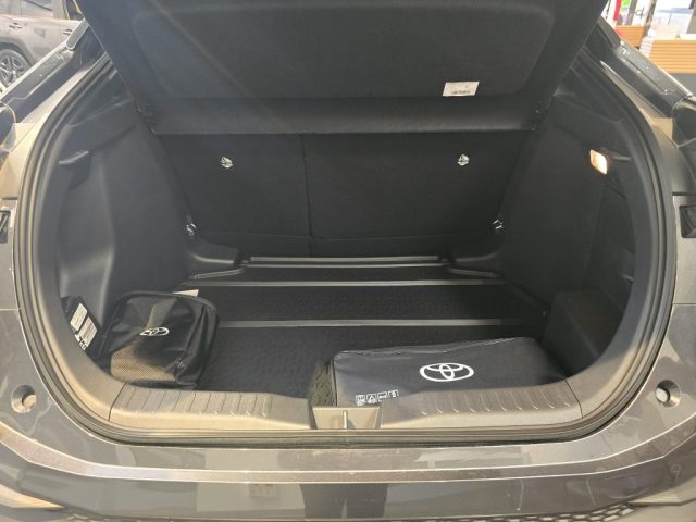 Toyota C-HR 1.8 HV Trend - Ok Neopat./CarPlay nuovo a MOGLIANO VENETO
