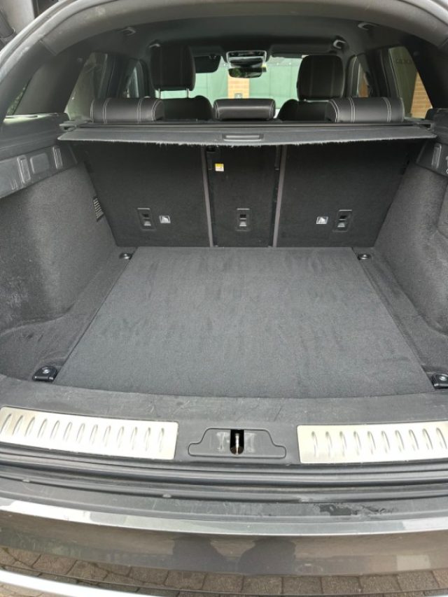 Land Rover Range Rover Velar 2.0 TD4 180Cv R-Dynamic usato a MOGLIANO VENETO