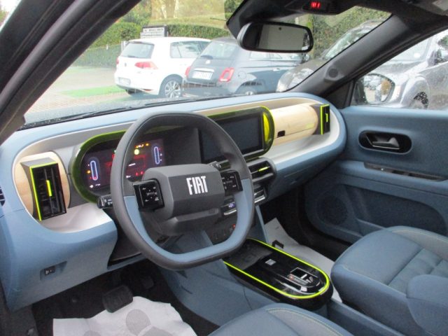 Fiat Grande Panda 1.2 Hybrid 110Cv S&S La Prima Camera/CarPlay - foto 2 di 4