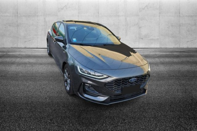 Ford Focus 1.5 EcoBlue 115 CV automatico 5p. ST-Line semestrale a PIEVE DI CENTO