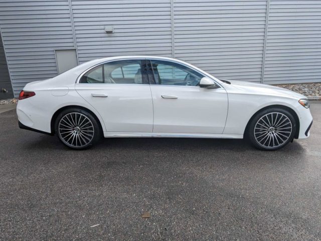 Mercedes-Benz E 300 e hybrid EQ 4Matic Advanced - foto 1 di 4