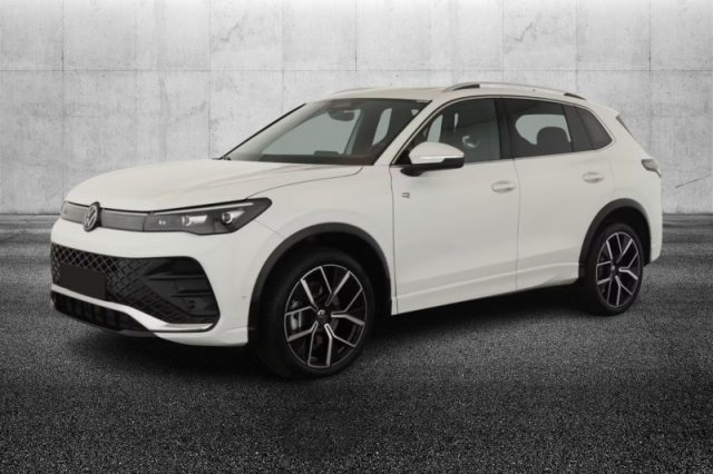 Volkswagen Tiguan 2.0 TDI 193 CV DSG 4MOTION R-Line semestrale a PIEVE DI CENTO
