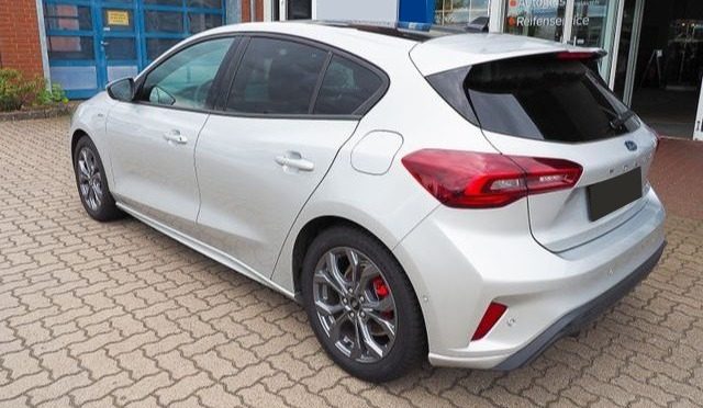 Ford Focus 1.5 EcoBlue 115 CV automatico 5p. Active X - foto 3 di 4