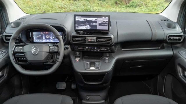 Citroen Berlingo BlueHDi 100 S&S M Plus nuovo a PIEVE DI CENTO
