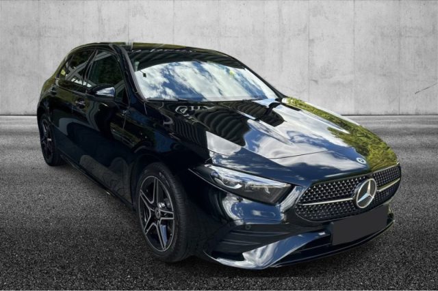 Mercedes-Benz A 250 e hybrid EQ AMG Line Premium - foto 2 di 4