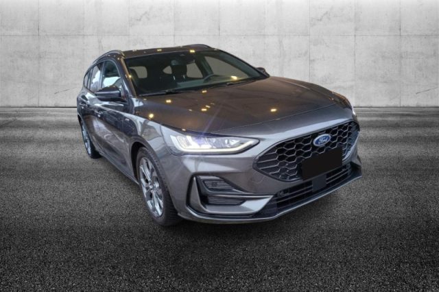 Ford Focus 1.0 EcoBoost Hybrid 155 CV Powershift SW ST-line - foto 2 di 4