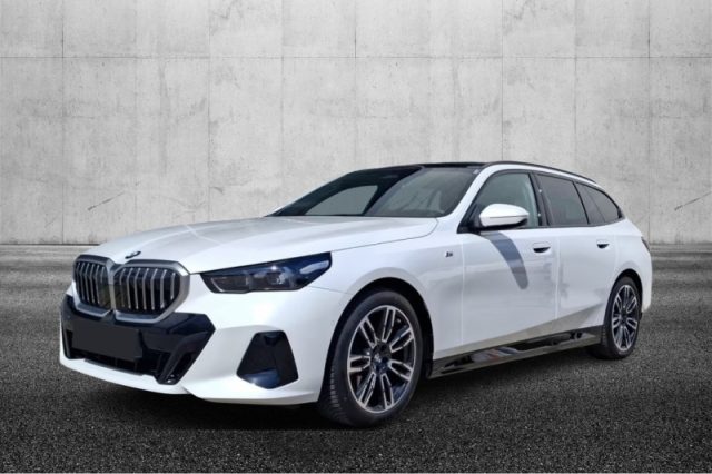 BMW 520 d 48V sDrive Touring Msport semestrale a PIEVE DI CENTO