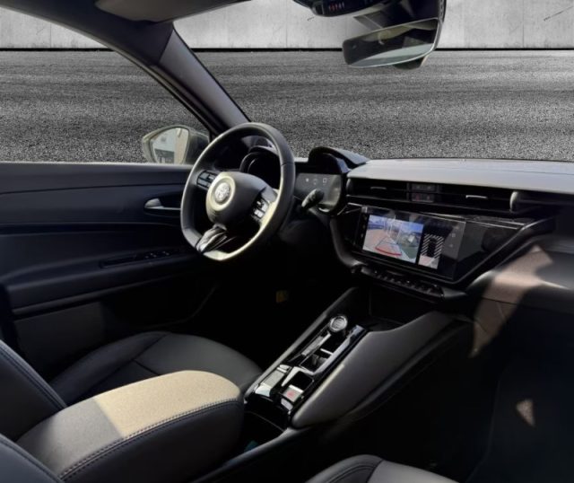 Alfa Romeo Junior 1.2 145 CV Hybrid eDCT6 Speciale - foto 4 di 4