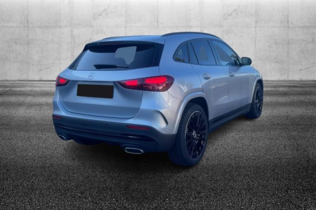 Mercedes-Benz GLA 200 d Automatic AMG Line Premium - foto 3 di 4